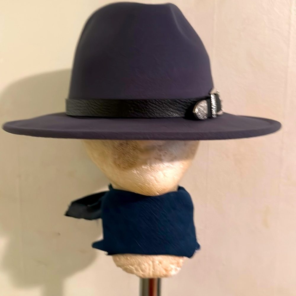 NWT FALL & WINTER Steel Blue Hat with Black Belt